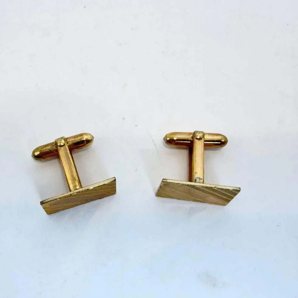 La Mode Vintage 10K Gold Filled Rectangular Etched Stripe Cufflinks Mens Gold